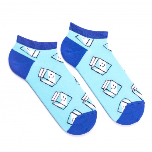 Дизайнерские носки с молоком